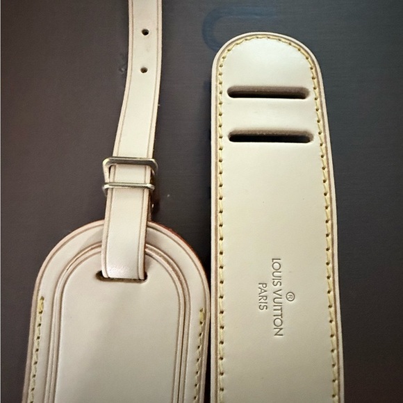 Louis Vuitton Brass Padlock with Keys - Picture 2 of 15